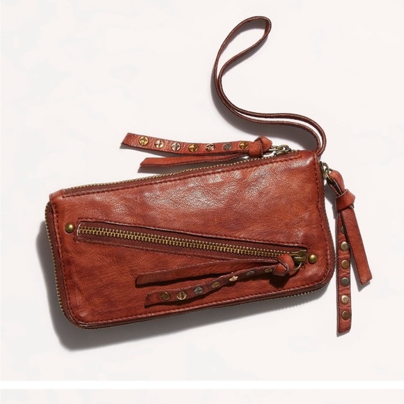 Free People Distressed Wallet in Cognac - Picture 1 of 4